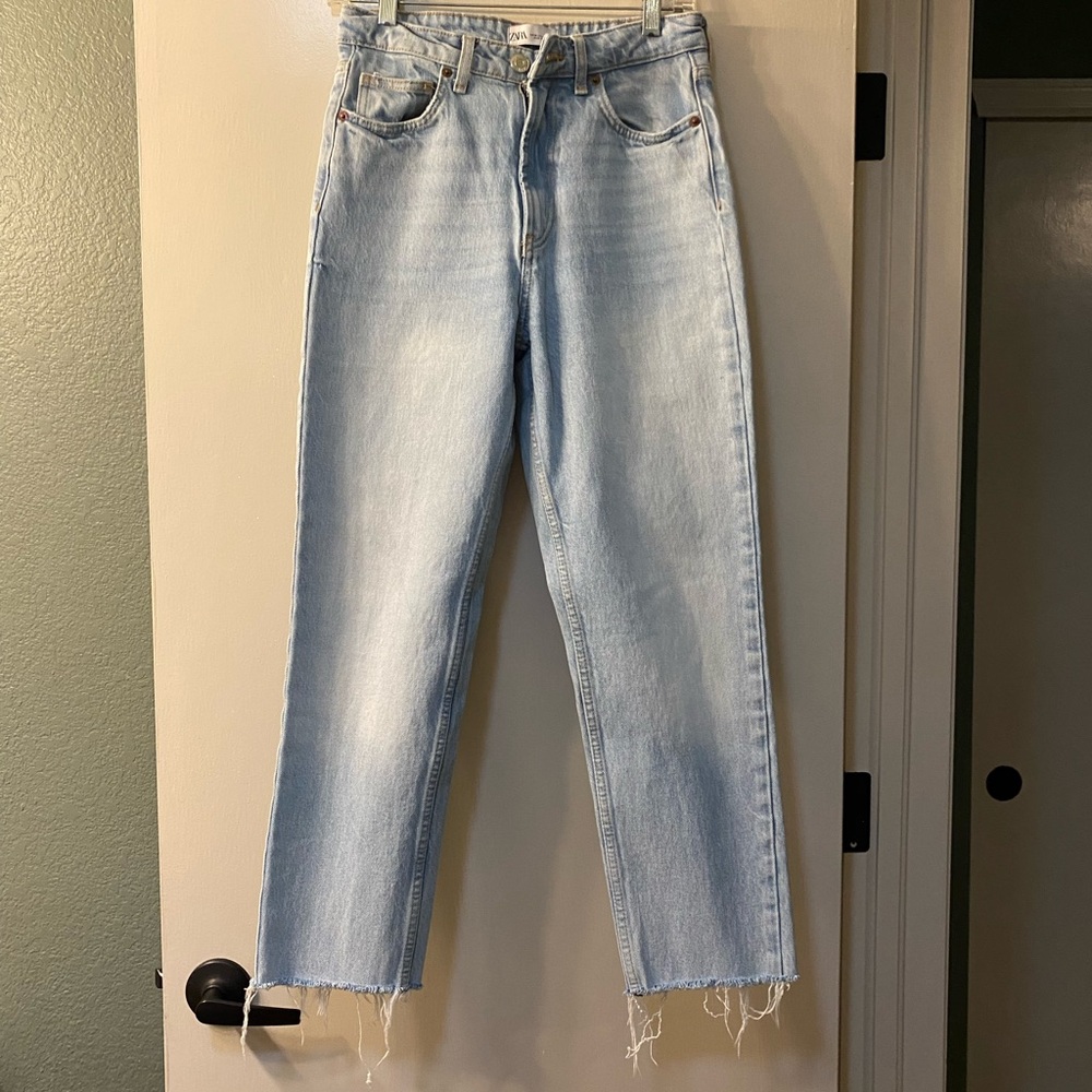 Zara raw hem ankle length straight jean
